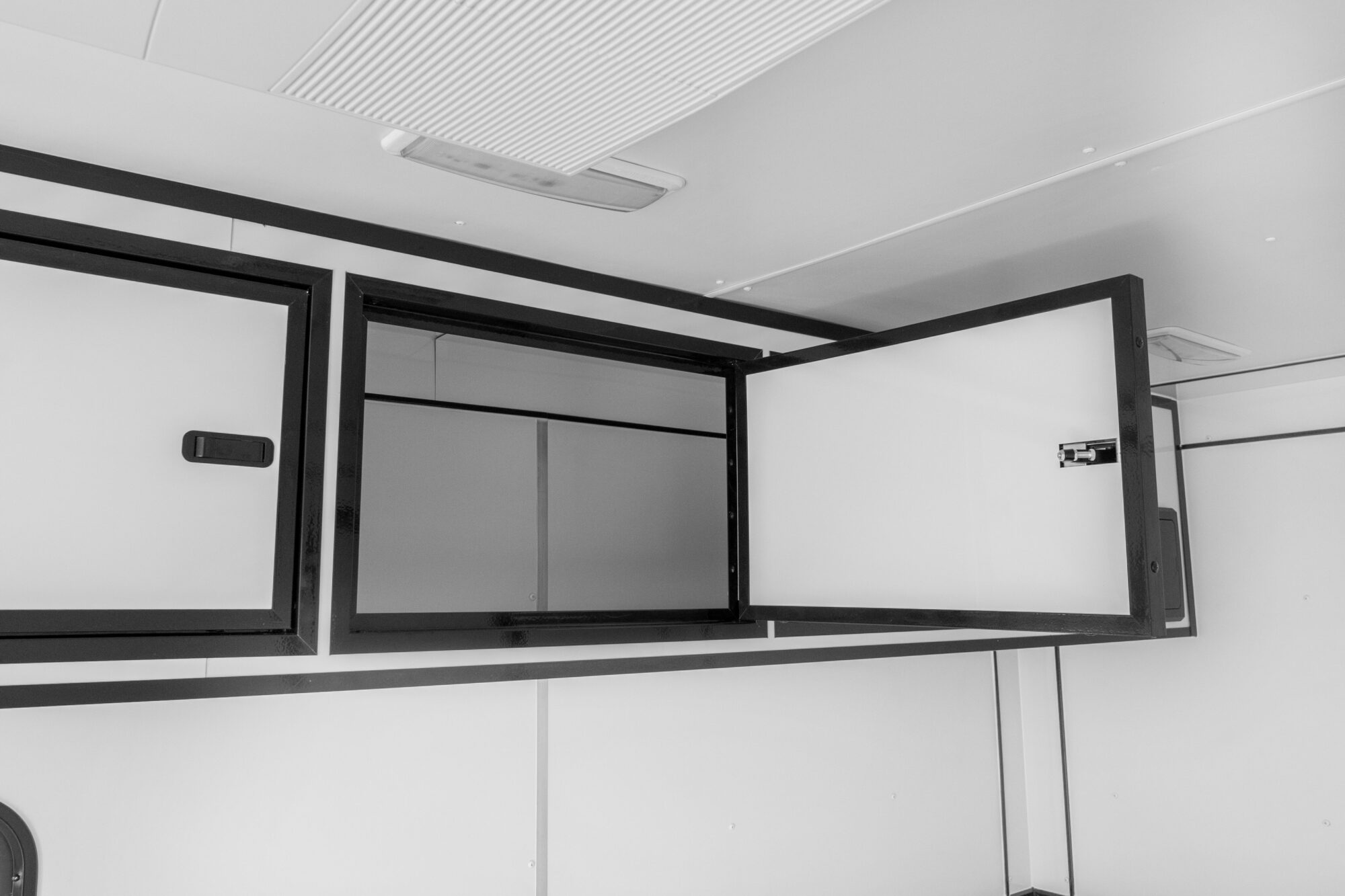 Formula Fiber Splicing Trailer Enclosed Contractor Trailer Cabinet